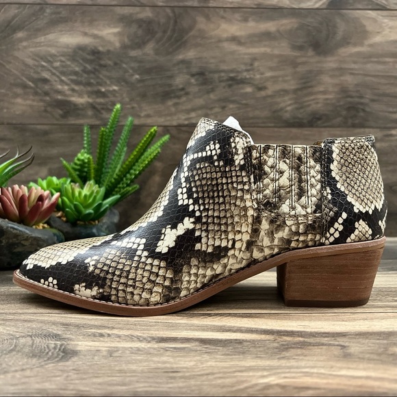 NIB Madewell Sonia Low Chelsea Western Ankle Bootie Snake Embossed Leather 7 - Picture 5 of 12
